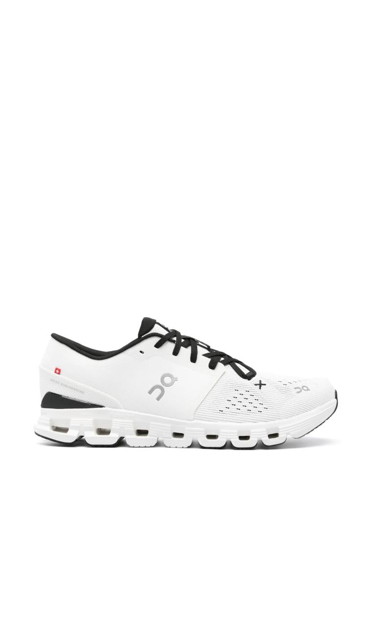On Cloud X 4  WHITE&BLACK